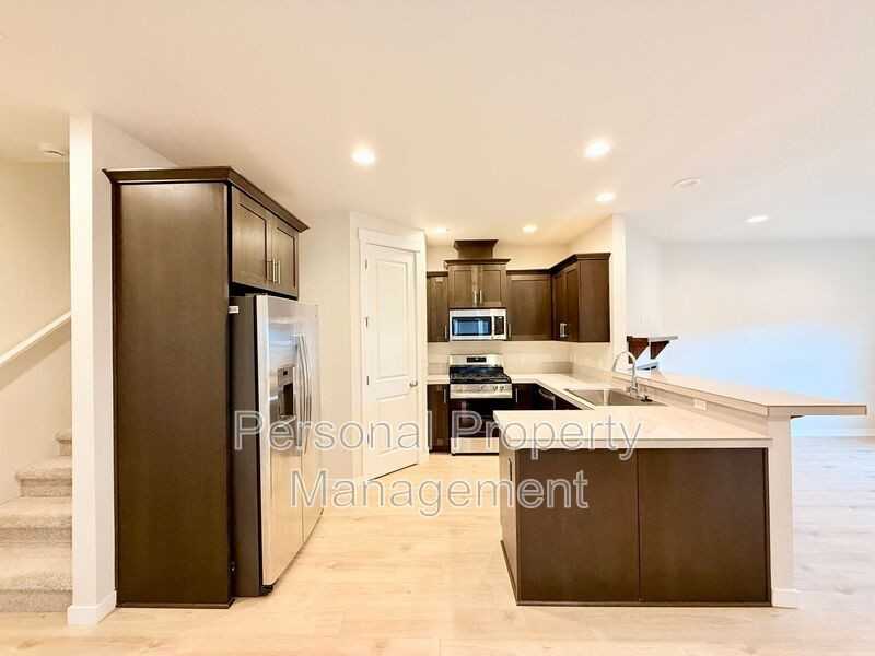 18010 Ne 47th Ave - Photo 7 of 27