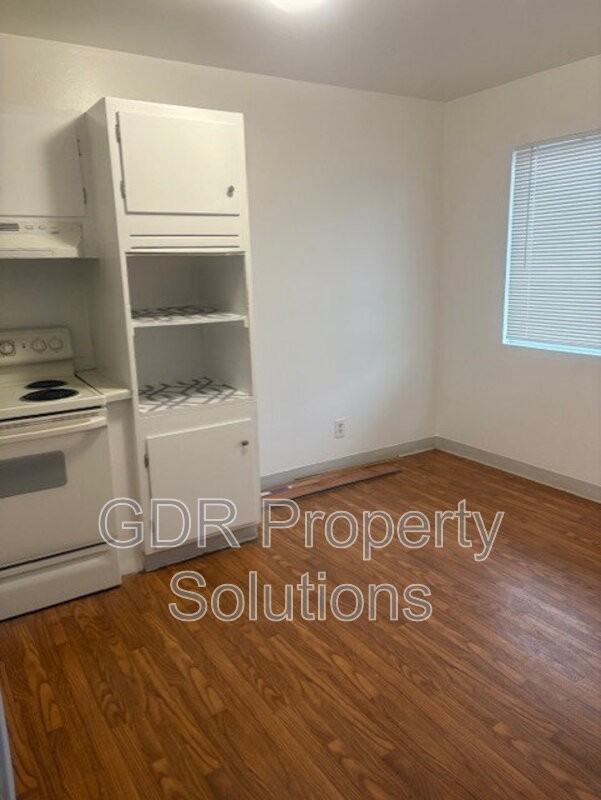 1201 Iron Ave Sw #22 - Photo 4 of 11