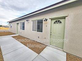 featured image of 1340 E Arrowhead St