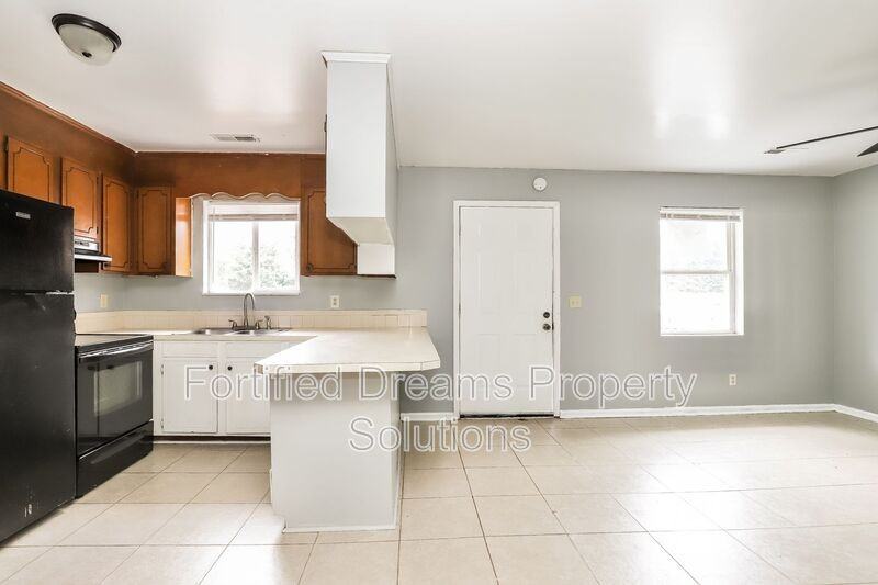 1502 Oakshire Ct #D - Photo 6 of 27