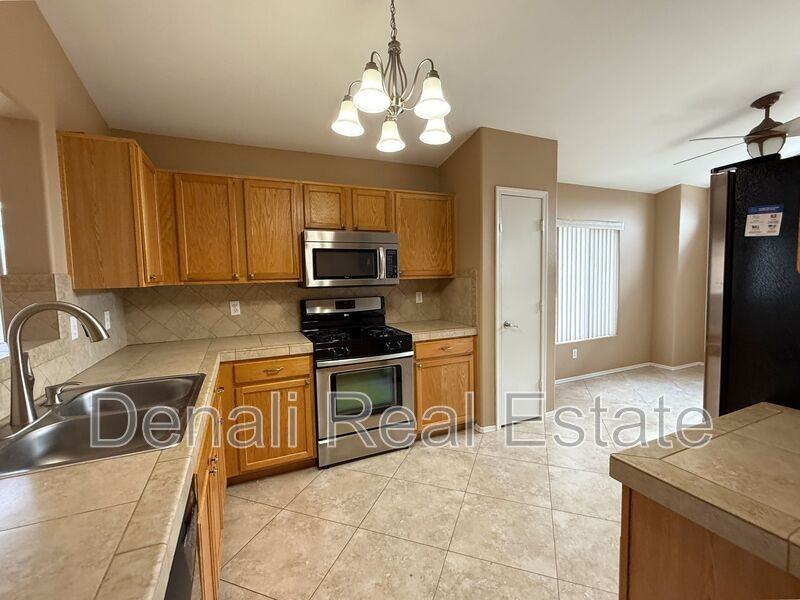 3838 E Derringer Way - Photo 7 of 24