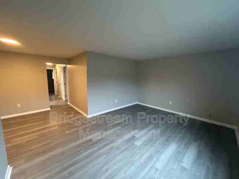 4231 Knollcroft Road - Photo 2 of 9