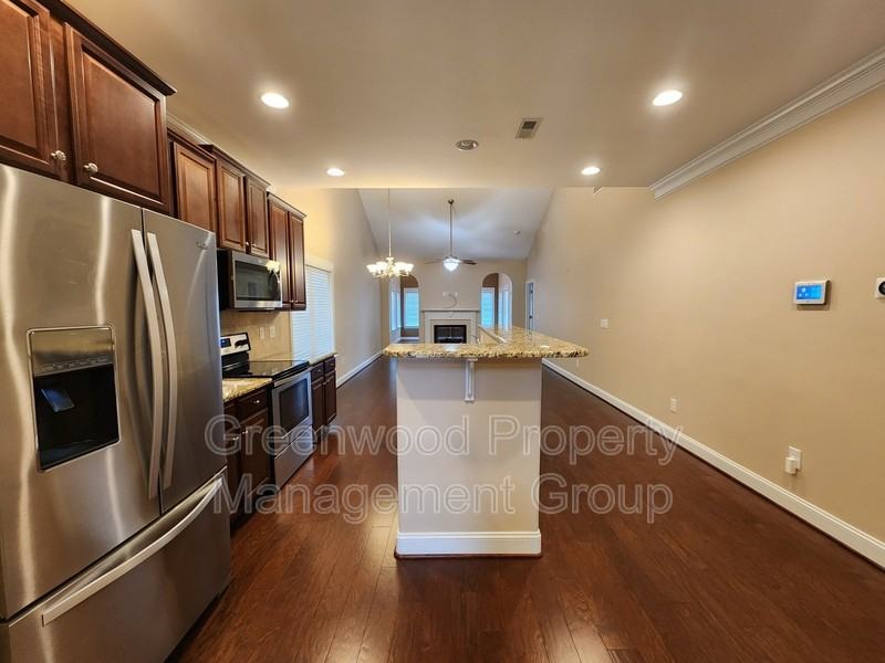 649 Nikyle Cir #1 - Photo 3 of 24