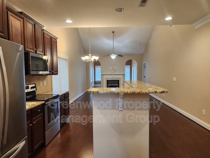 649 Nikyle Cir #1 - Photo 6 of 24