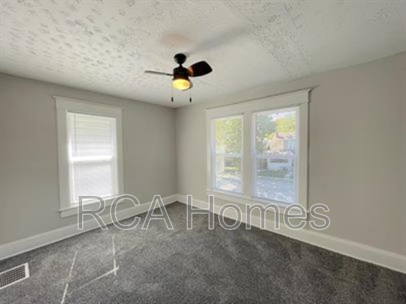 1525 North Olney Street - Photo 7 of 9