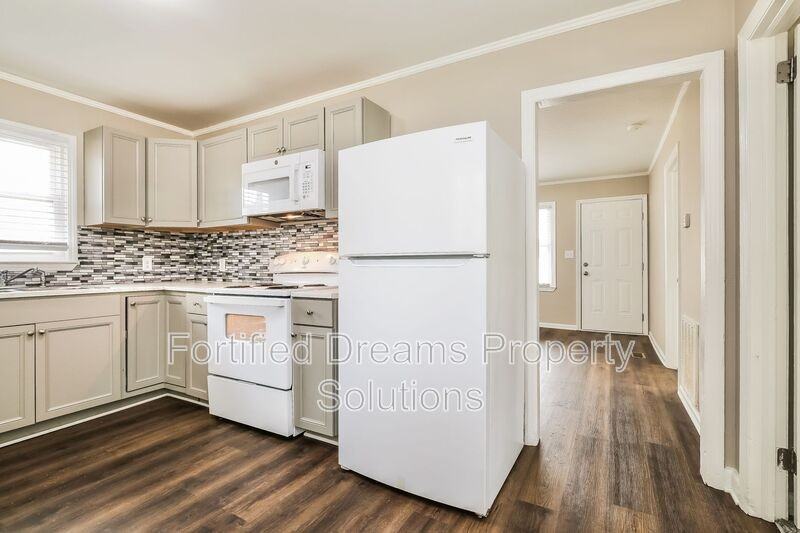 401 Hobson Street - Photo 6 of 18