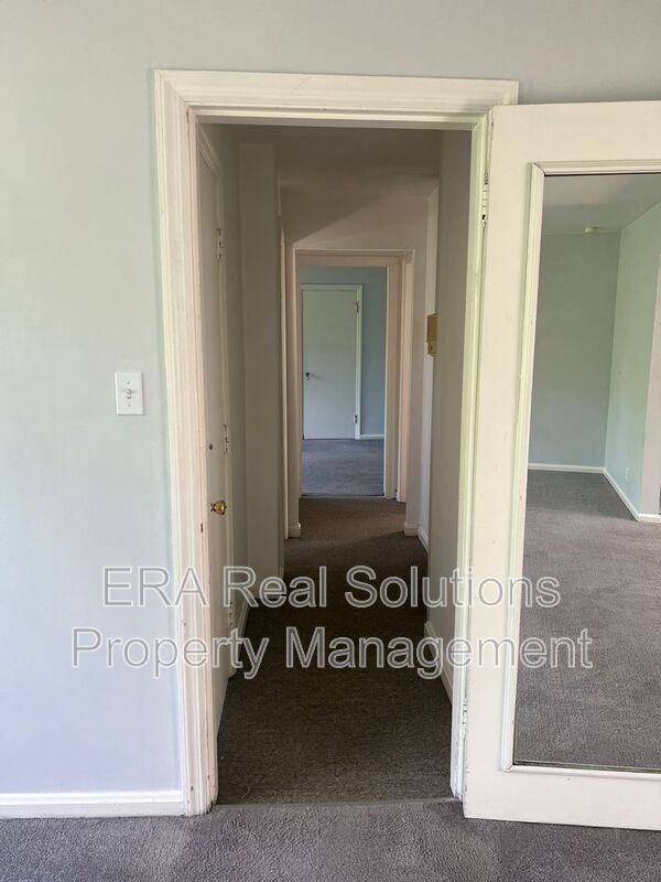 220 Loraine Ave #5 - Photo 7 of 17