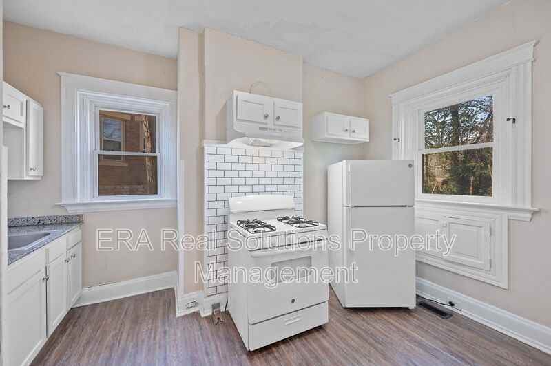 816 Windham Ave #3 - Photo 2 of 37