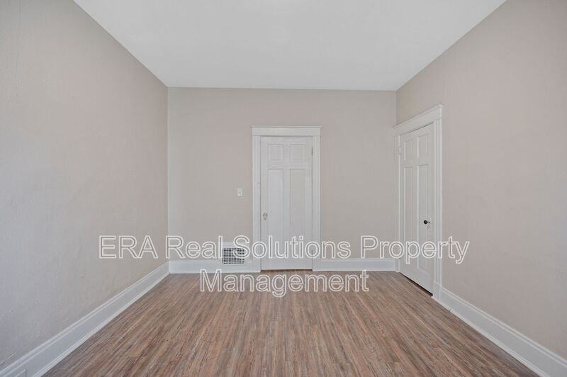 816 Windham Ave #3 - Photo 4 of 37