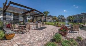 15422 Livingston Ave - Photo 1 of 1