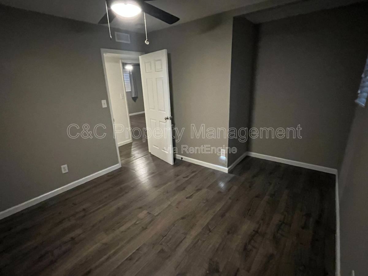 212 Derecho Way - Photo 3 of 10