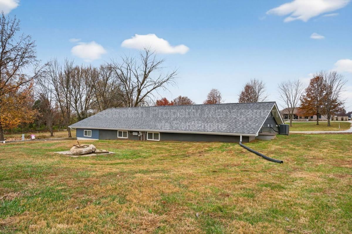 1566 Sugar Grove Road - Photo 2 of 10
