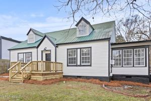 featured image of 3611 N State St