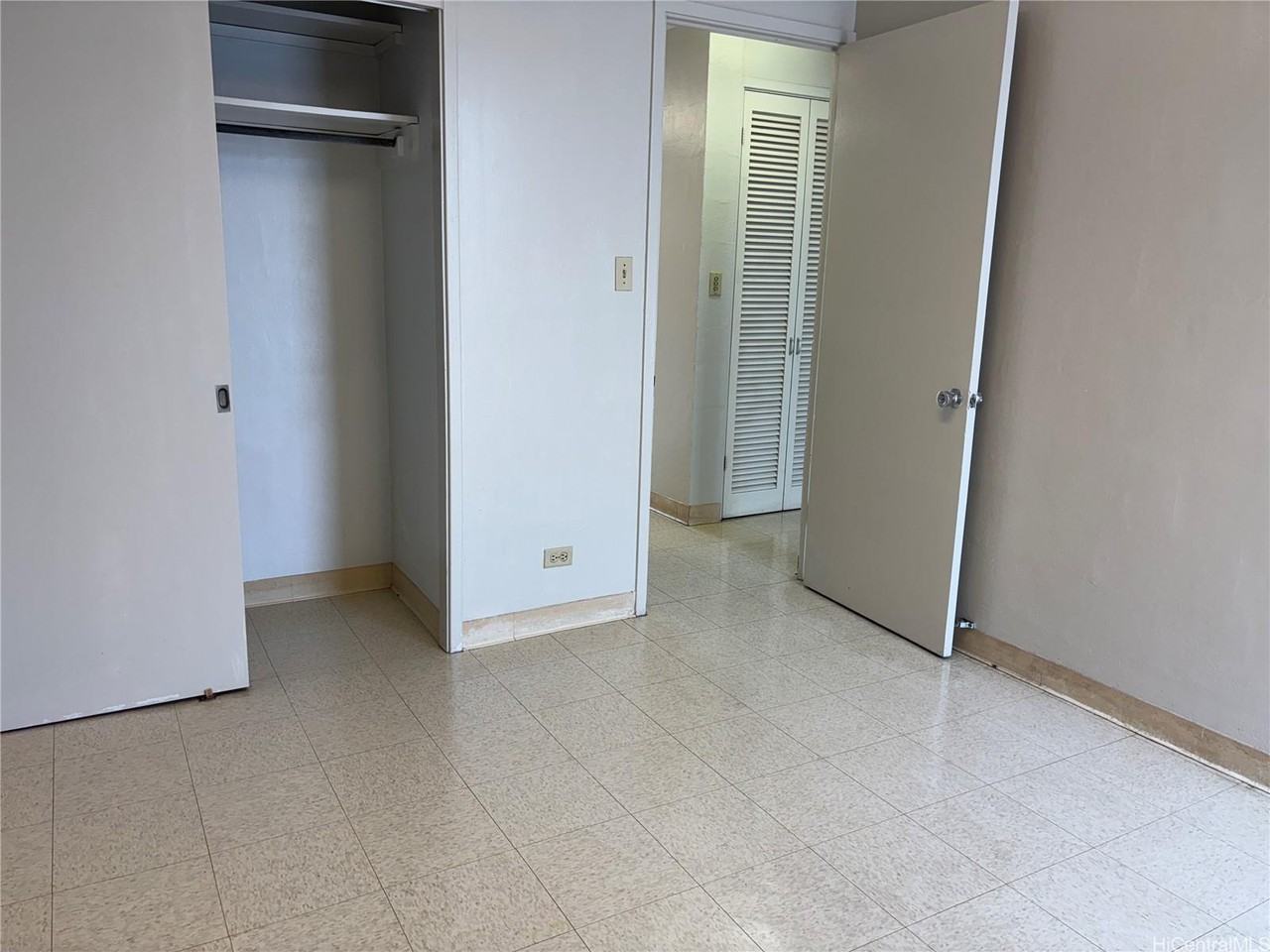 810 University Avenue #303 - Photo 7 of 12