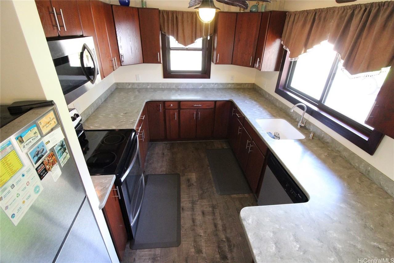 462 Ilimano St #1 - Photo 7 of 25