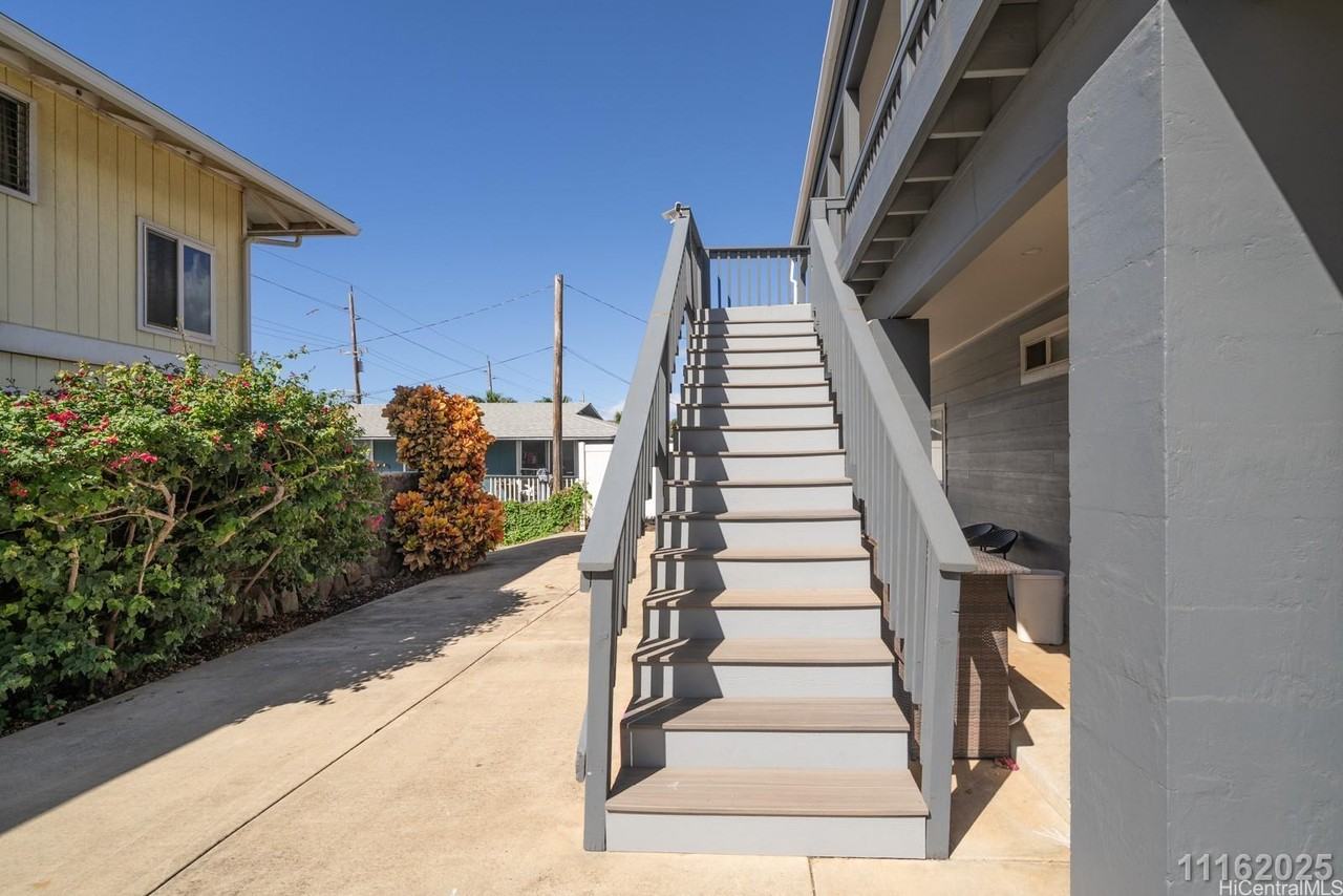 87-110 Kaukama Rd #B - Photo 5 of 24