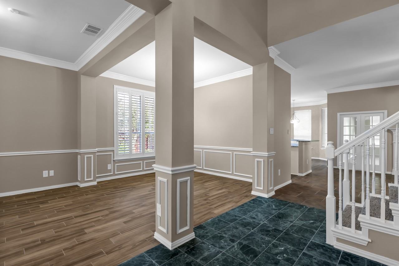 1226 Glenbury Ct - Photo 4 of 46