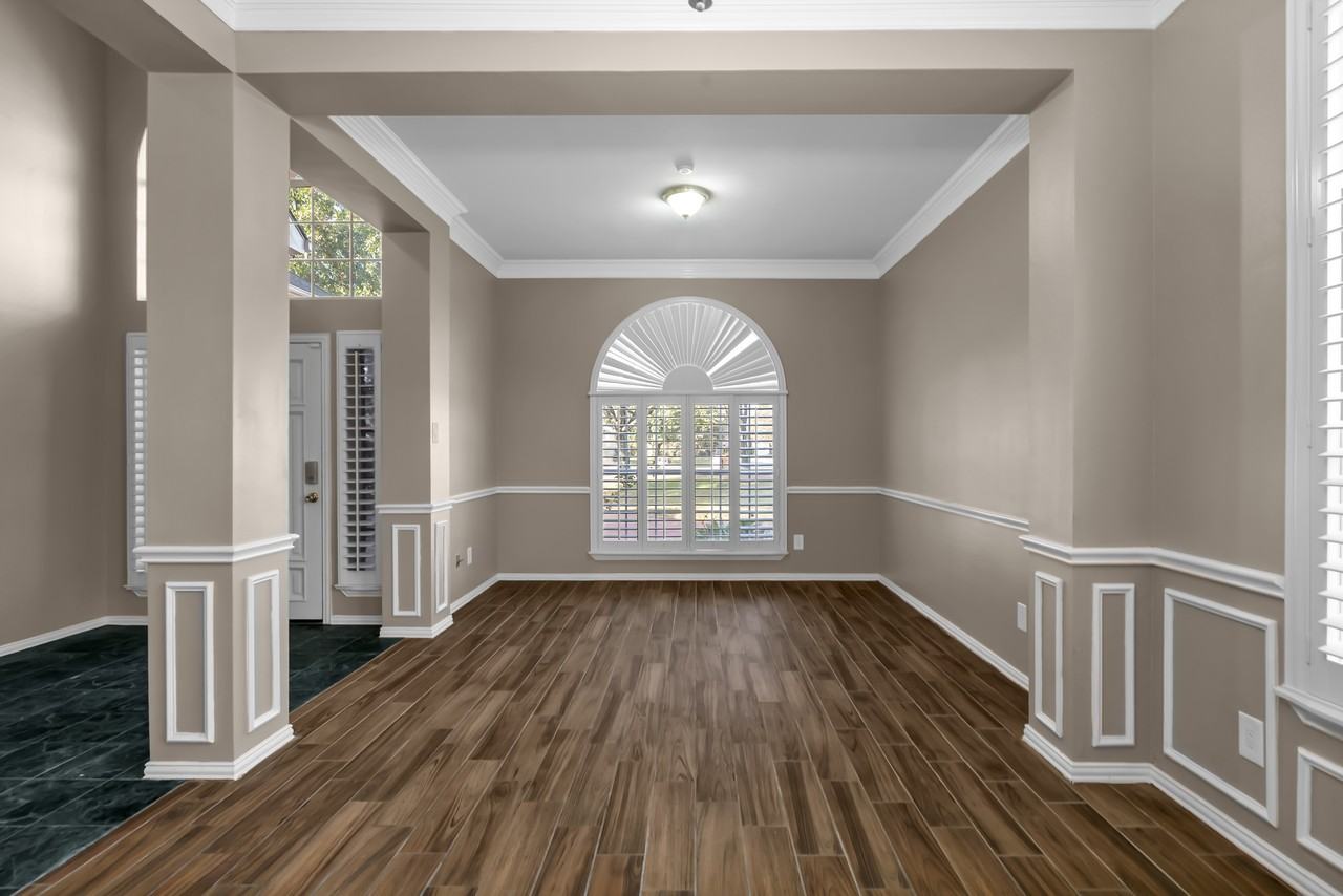 1226 Glenbury Ct - Photo 5 of 46