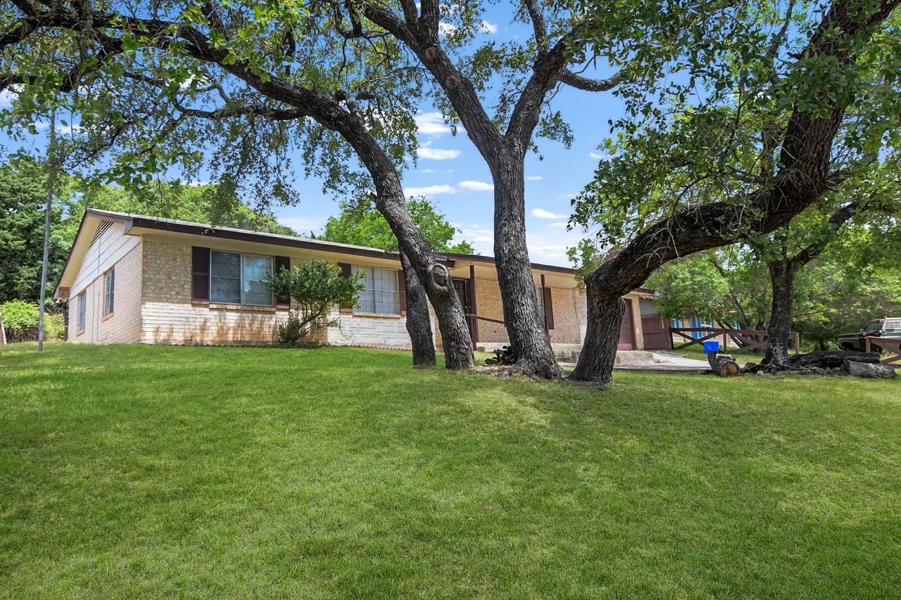 1008 31st Street - Photo 3 of 19