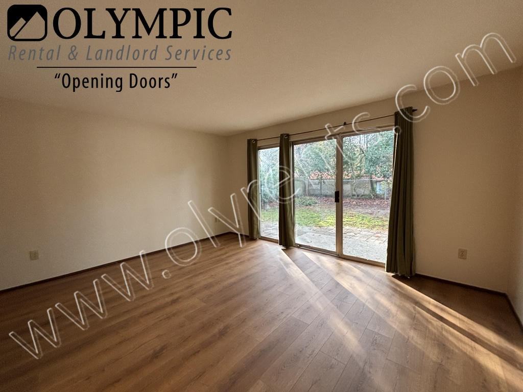 1307 Eastside St Ne - Photo 3 of 17