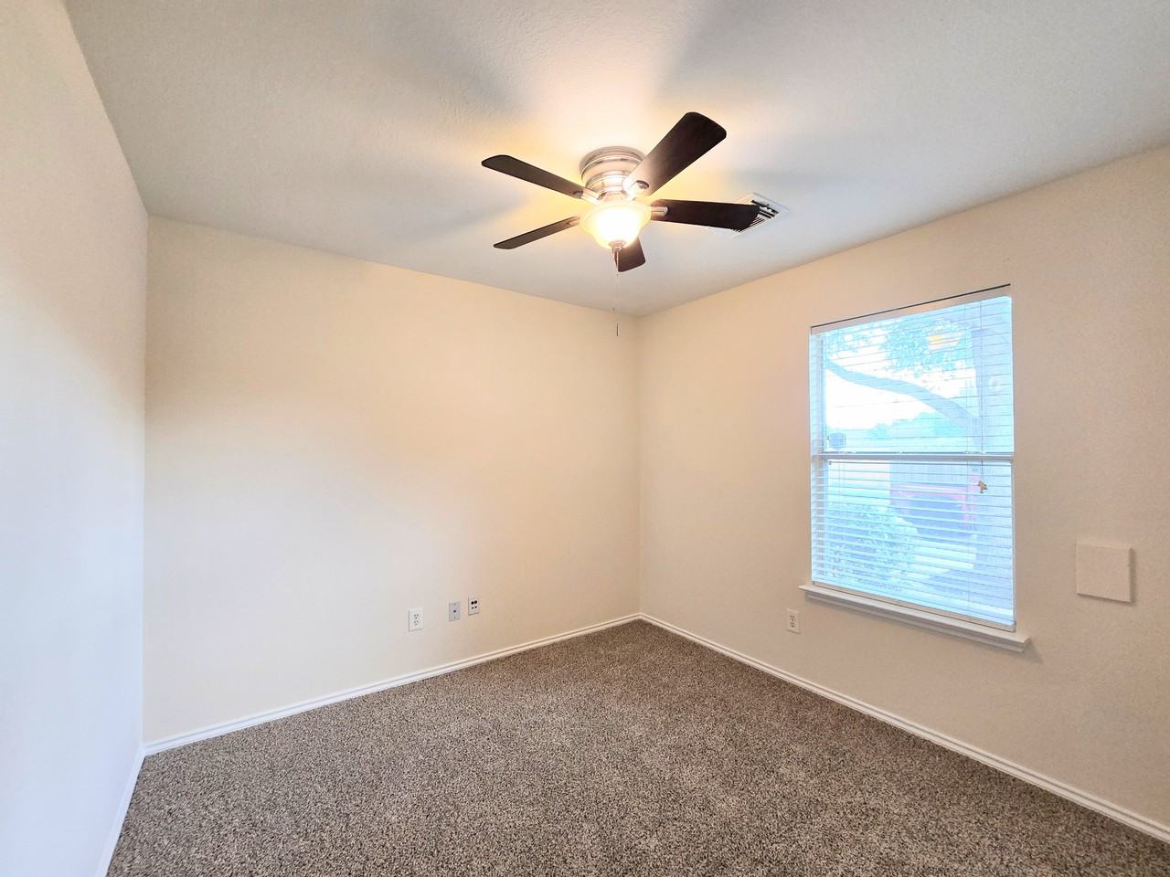 29527 Evergreen Hills Dr - Photo 3 of 28