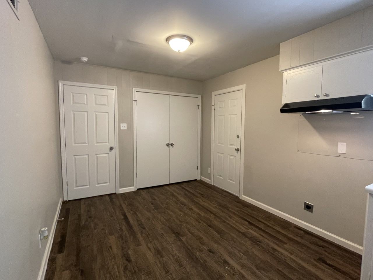 7015 Eddy Ln - Photo 5 of 24