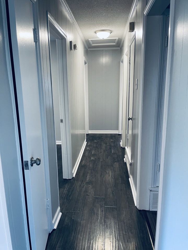 6630 Embassy Circle - Photo 4 of 17