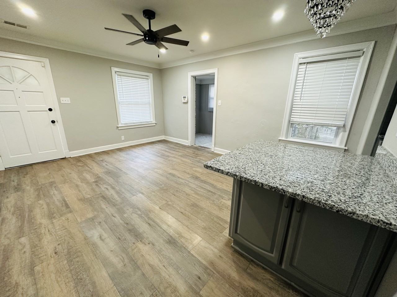 3205 Choctaw Ave - Photo 3 of 13