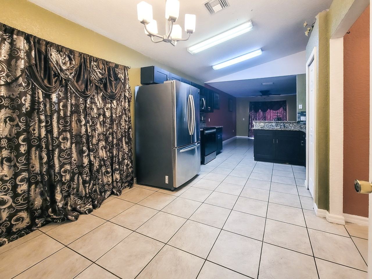 719 Bear Way - Photo 3 of 15