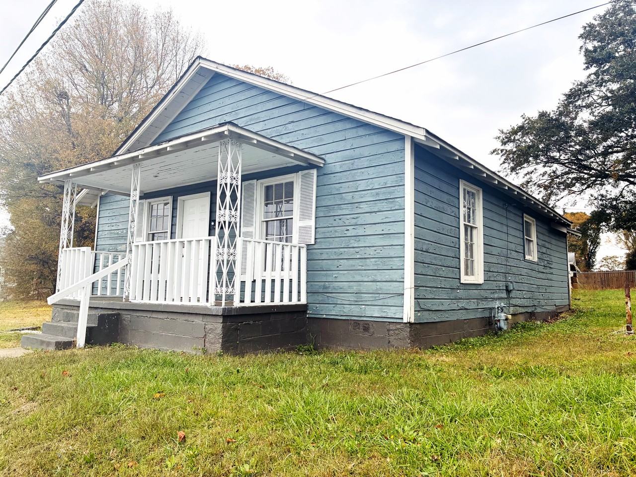 208 Royster Ave - Photo 2 of 16