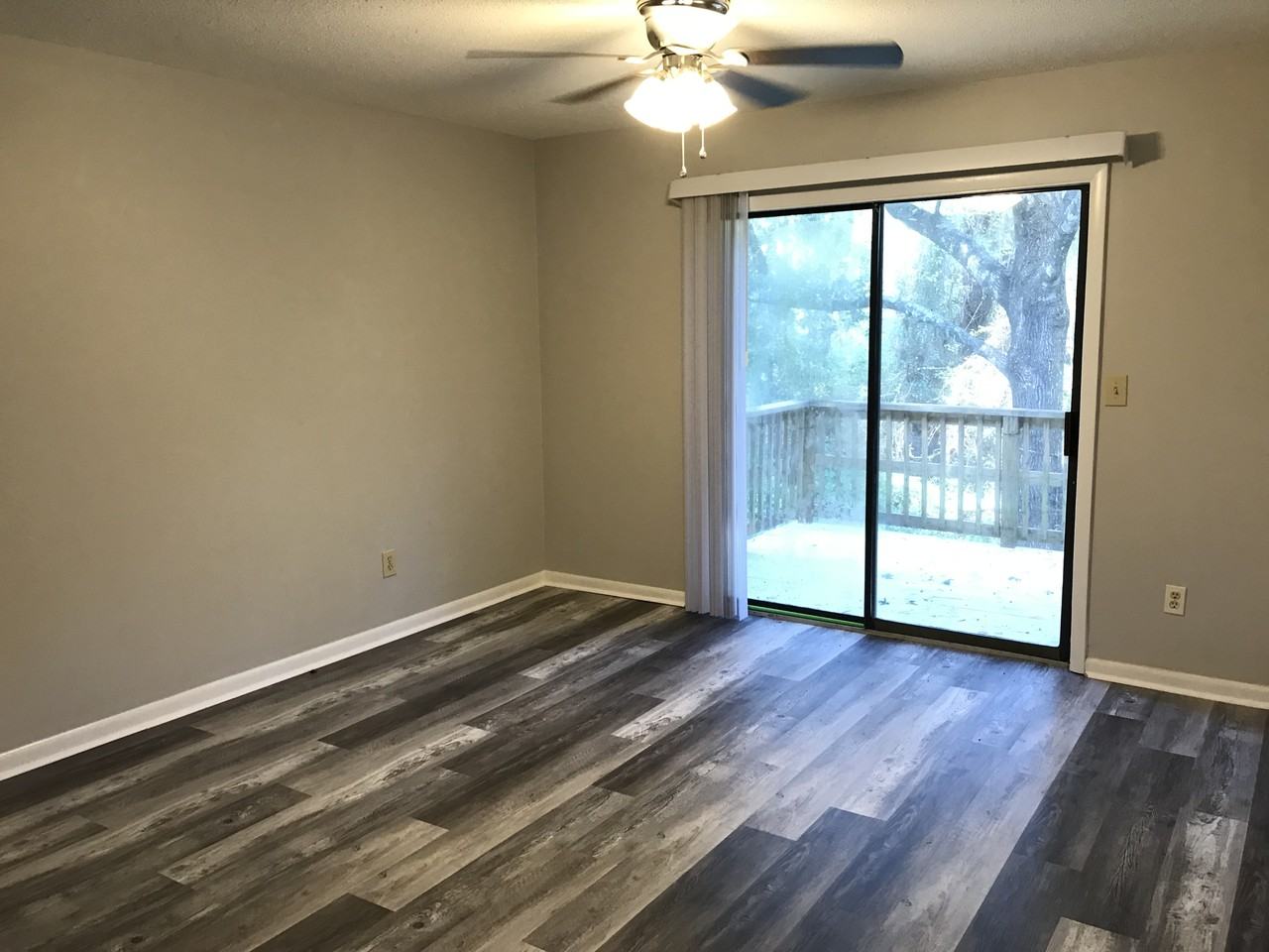 571 Woodlow Rd - Photo 4 of 19