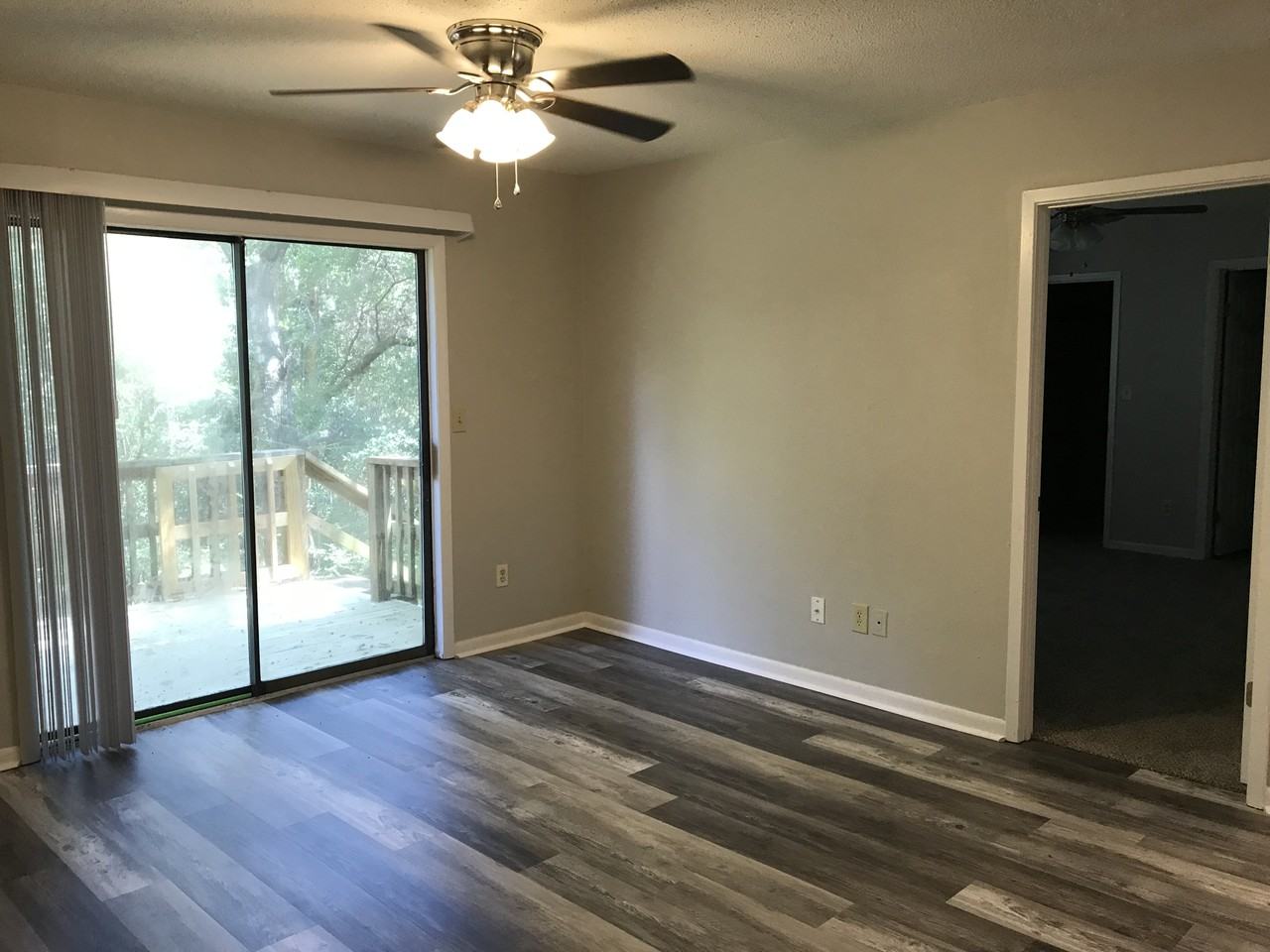 571 Woodlow Rd - Photo 5 of 19