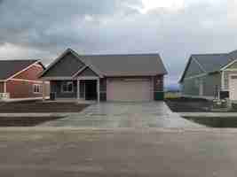 featured image of 765 Foxglove Drive