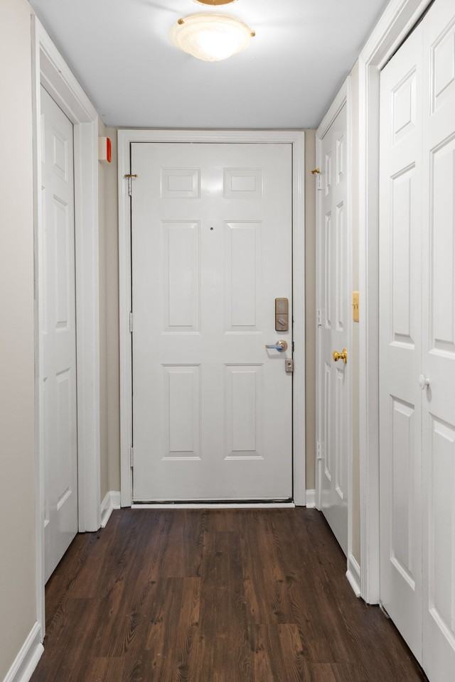 209 Hillsboro Place - Photo 3 of 28