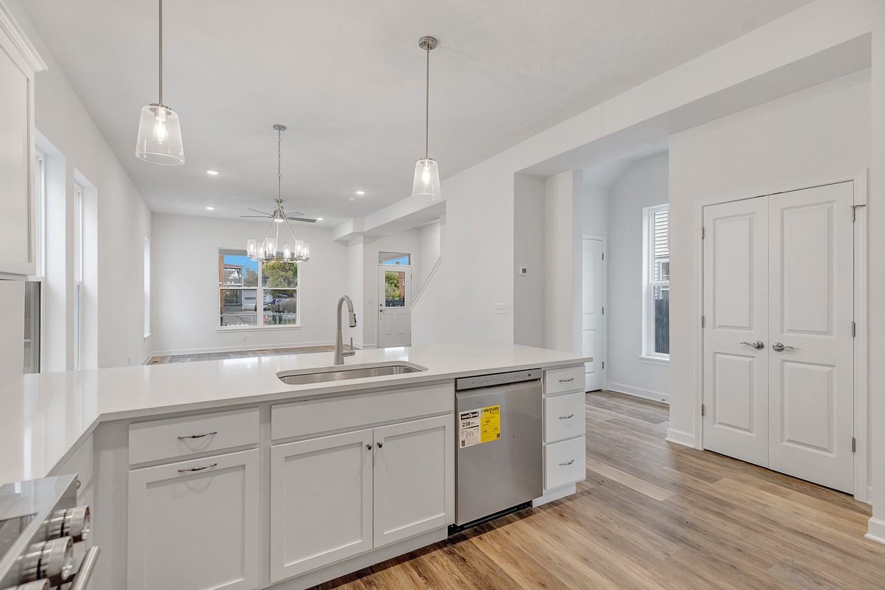 2253 E 97th St - Photo 3 of 29