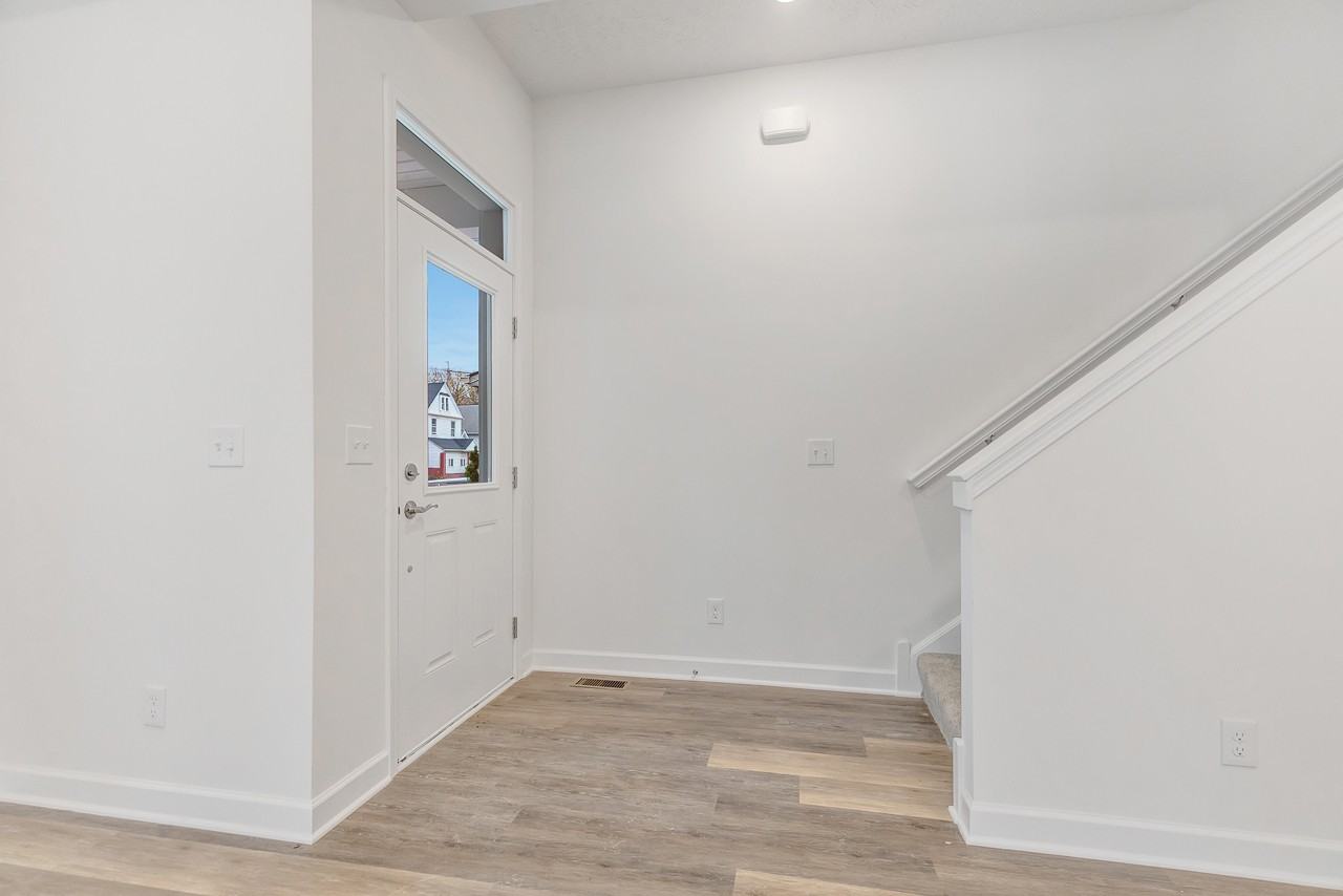 2253 E 97th St - Photo 7 of 29