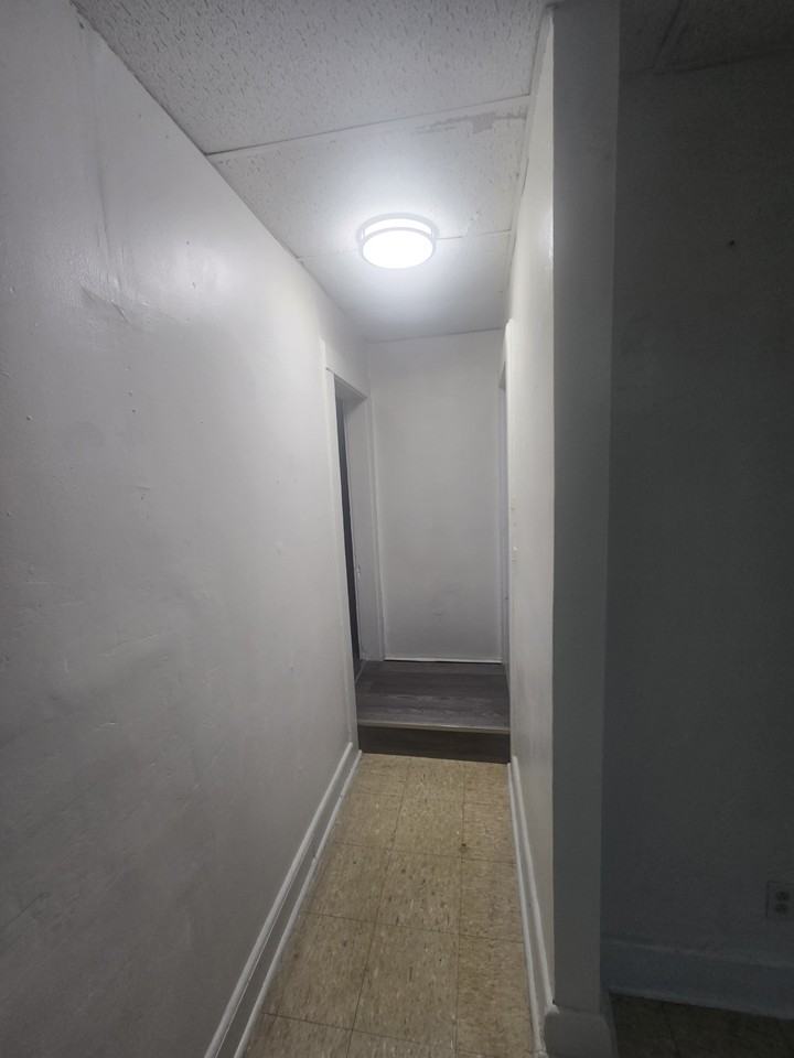 278 Cross Street #1 - Photo 7 of 10