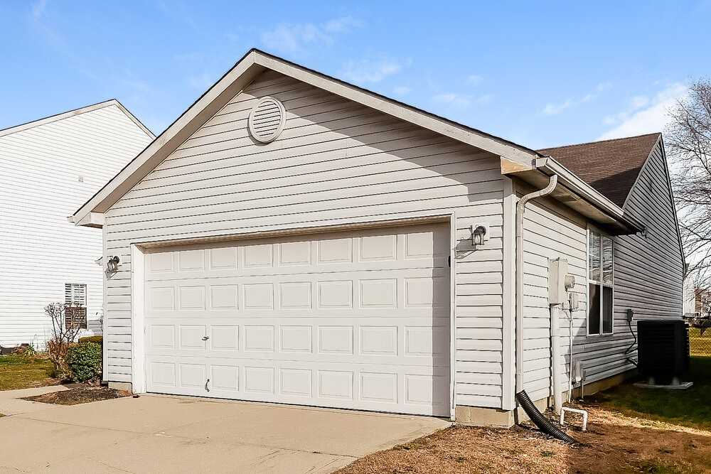 1495 Egret Ln - Photo 4 of 16