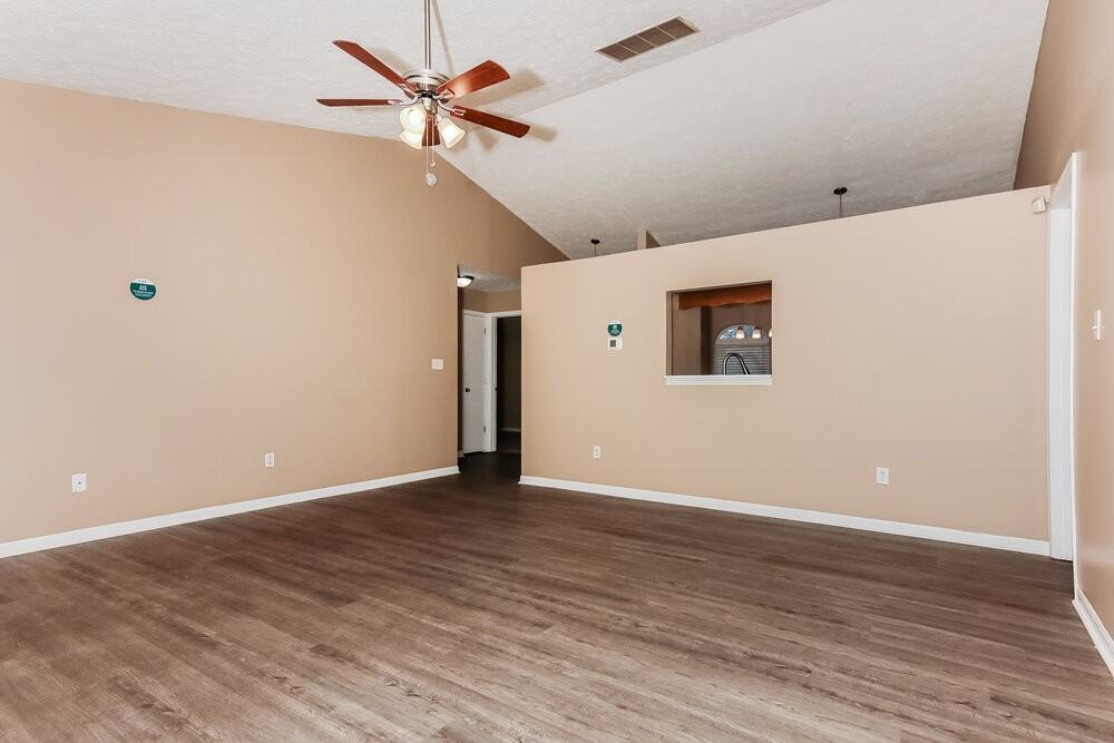 2628 Lullwater Ln - Photo 5 of 16