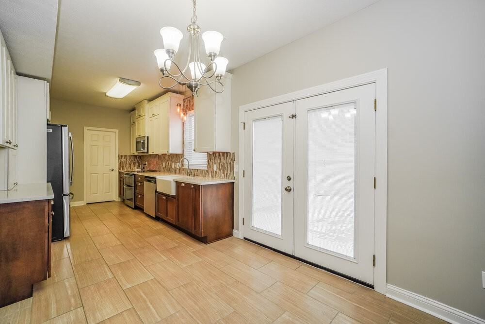 5932 Ruihley Way - Photo 6 of 17