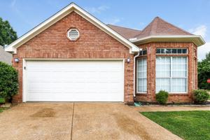 featured image of 3158 Clubview Cove North