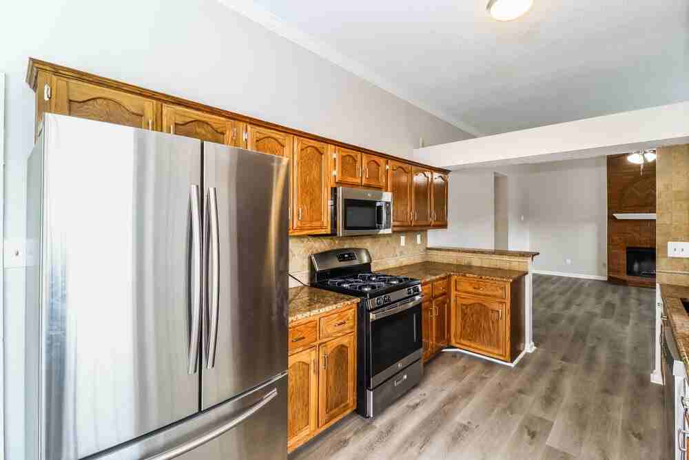 3158 Clubview Cv N - Photo 7 of 16