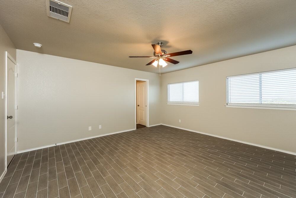 6206 Kensinger Pass - Photo 5 of 17