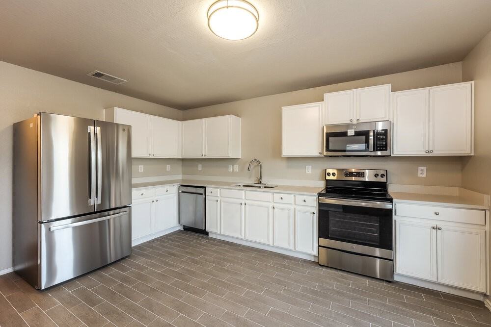 6206 Kensinger Pass - Photo 7 of 17