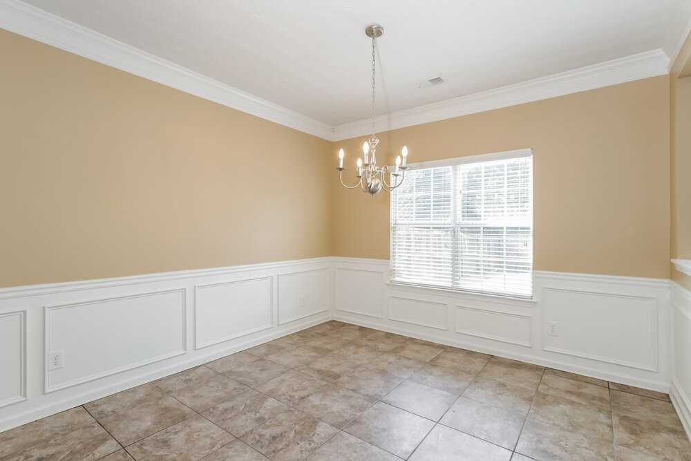 11147 Aliyah Dr - Photo 7 of 17