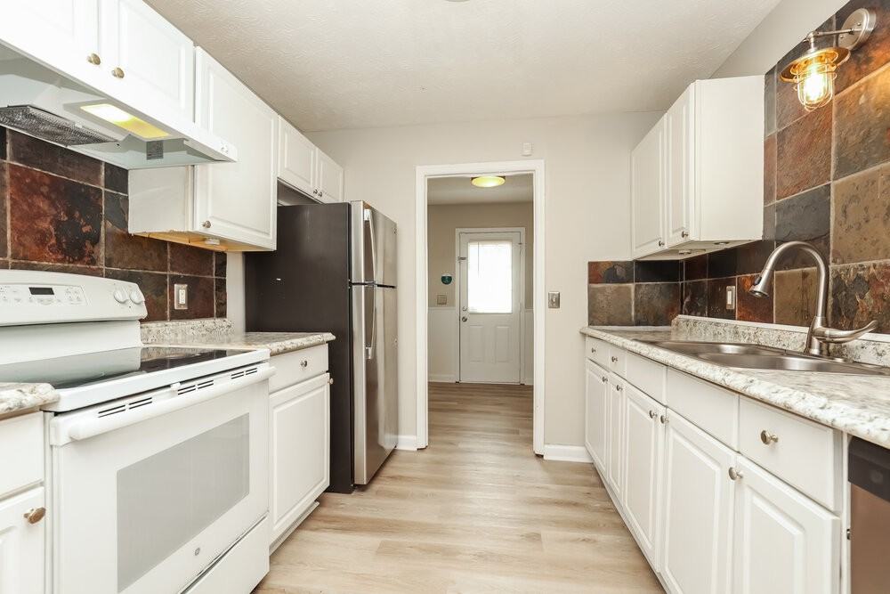 126 Fergus Rd - Photo 7 of 16