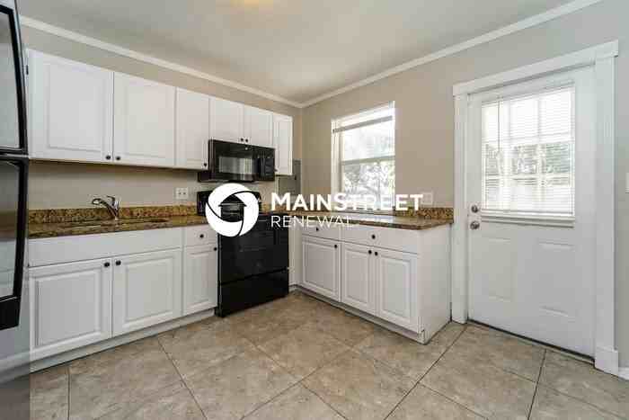 122 Allen Rd - Photo 5 of 15