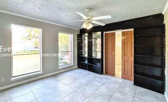 2315 Hampton Road - Photo 3 of 29