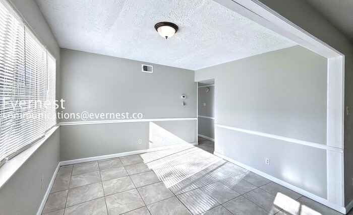 2315 Hampton Road - Photo 7 of 29