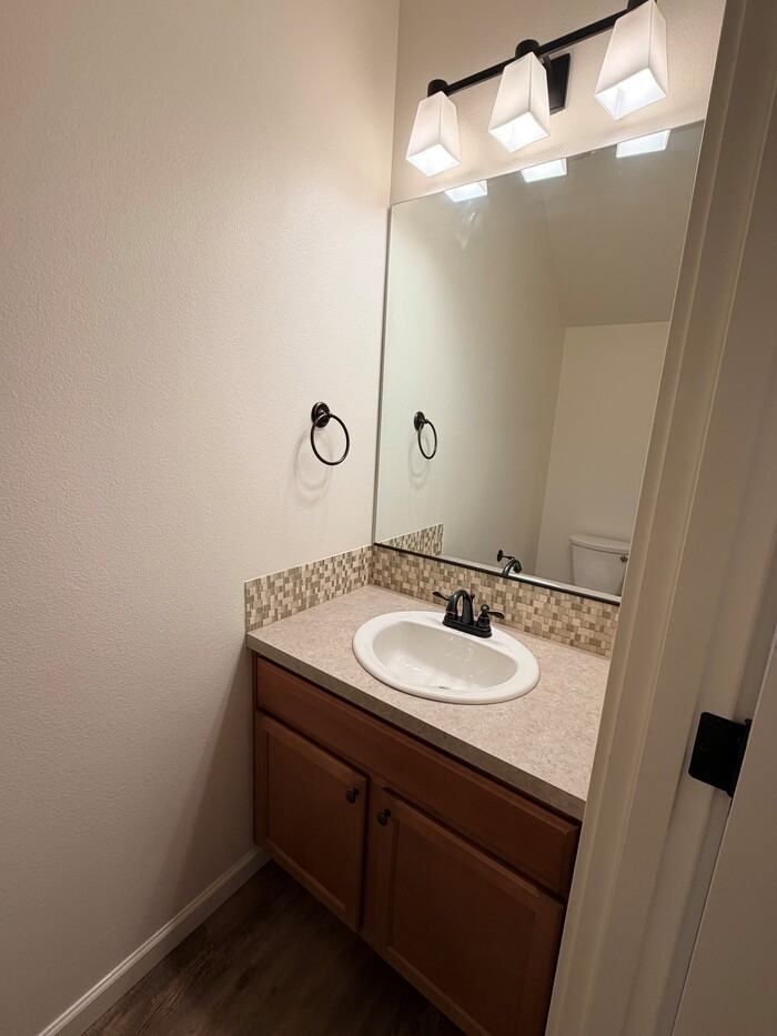 450 Southwest 3rd Avenue - Photo 6 of 16